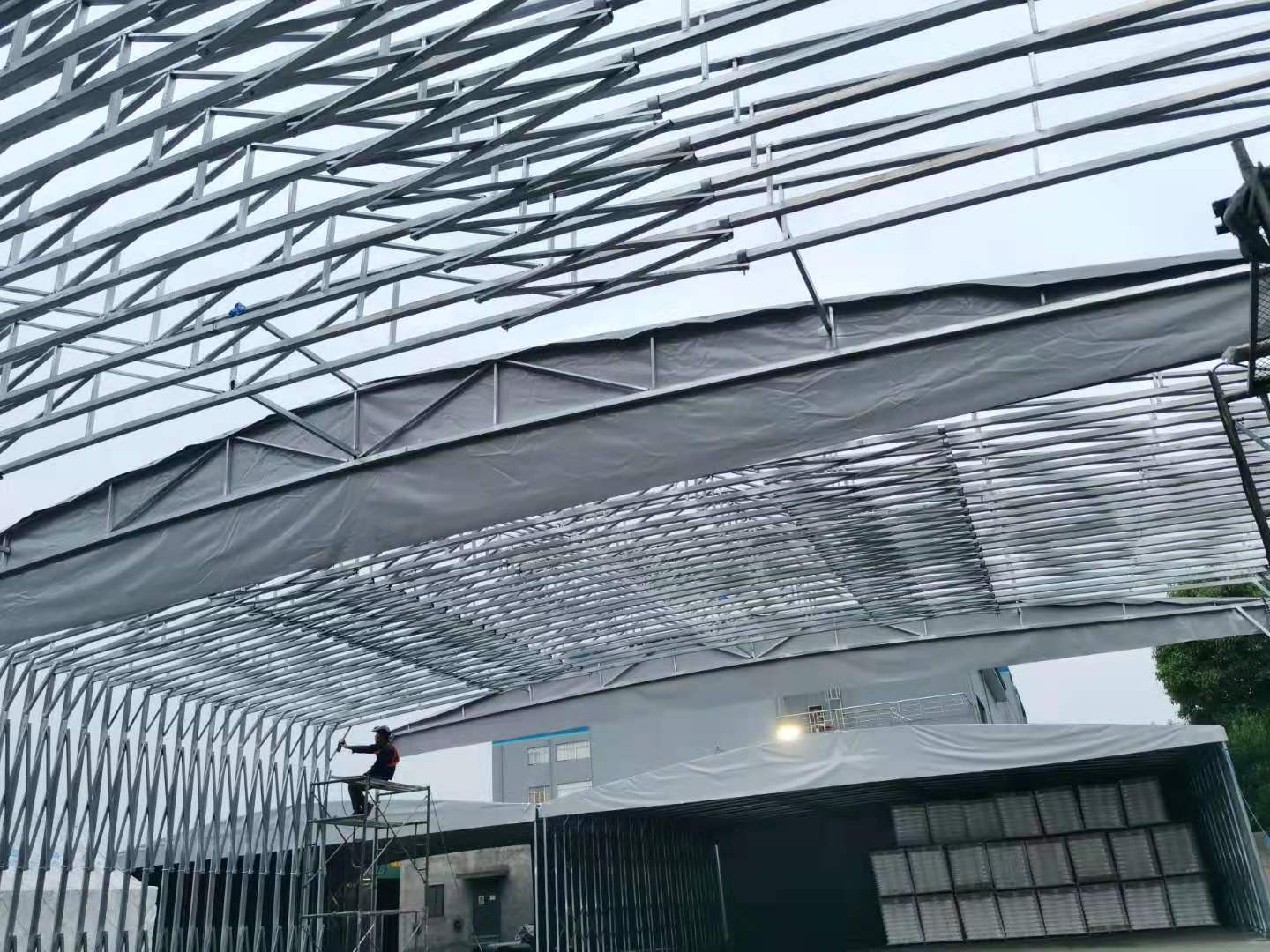 活动雨棚
